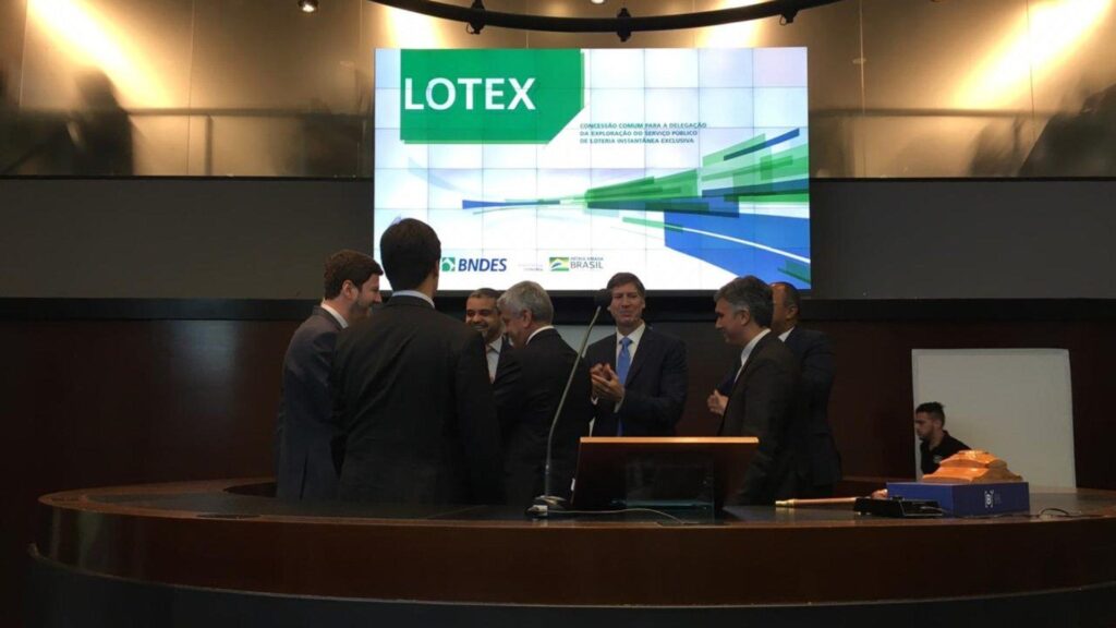 O consórcio Estrela Instantânea arrematou hoje (22) a concessão da Lotex por 15 anos. Grupo é formado pela norte-americana IGT e pela inglesa SGI.
